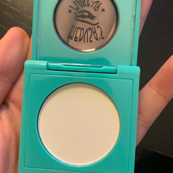 2/$15 Medusa’s Makeup Tropical Matte Eyeshadow - Picture 3 of 4